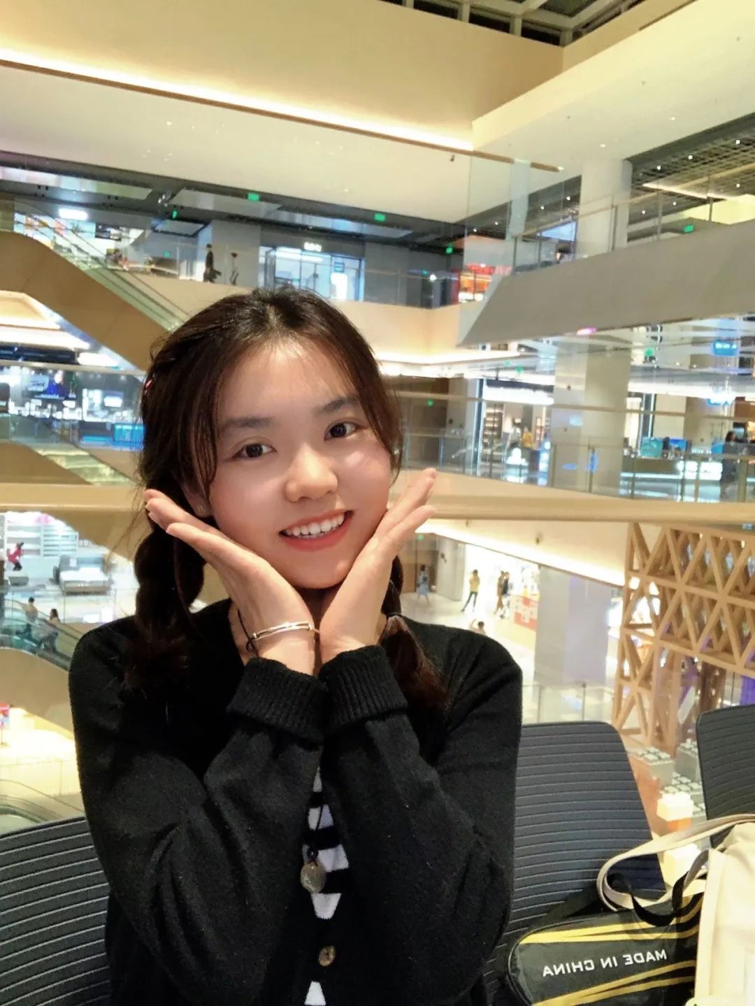 曹翠华：在书山学海中追寻曙光