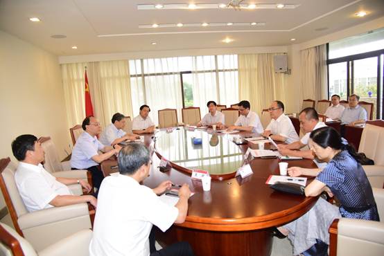 说明: C:\Users\lenovo\Desktop\20180726卢成燕任芒果体育党委副书记纪委书记\DSW_3396.JPG