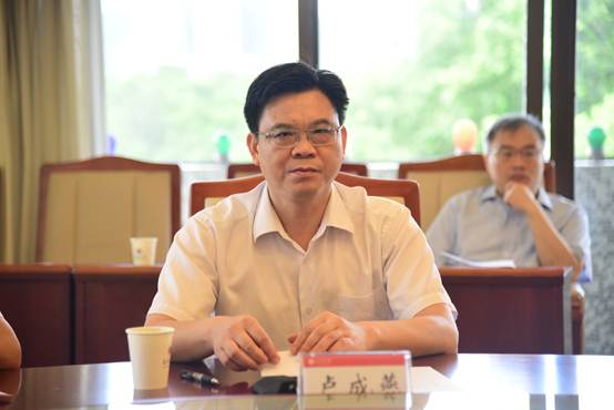 说明: C:\Users\lenovo\Desktop\20180726卢成燕任芒果体育党委副书记纪委书记\DSW_3426.JPG