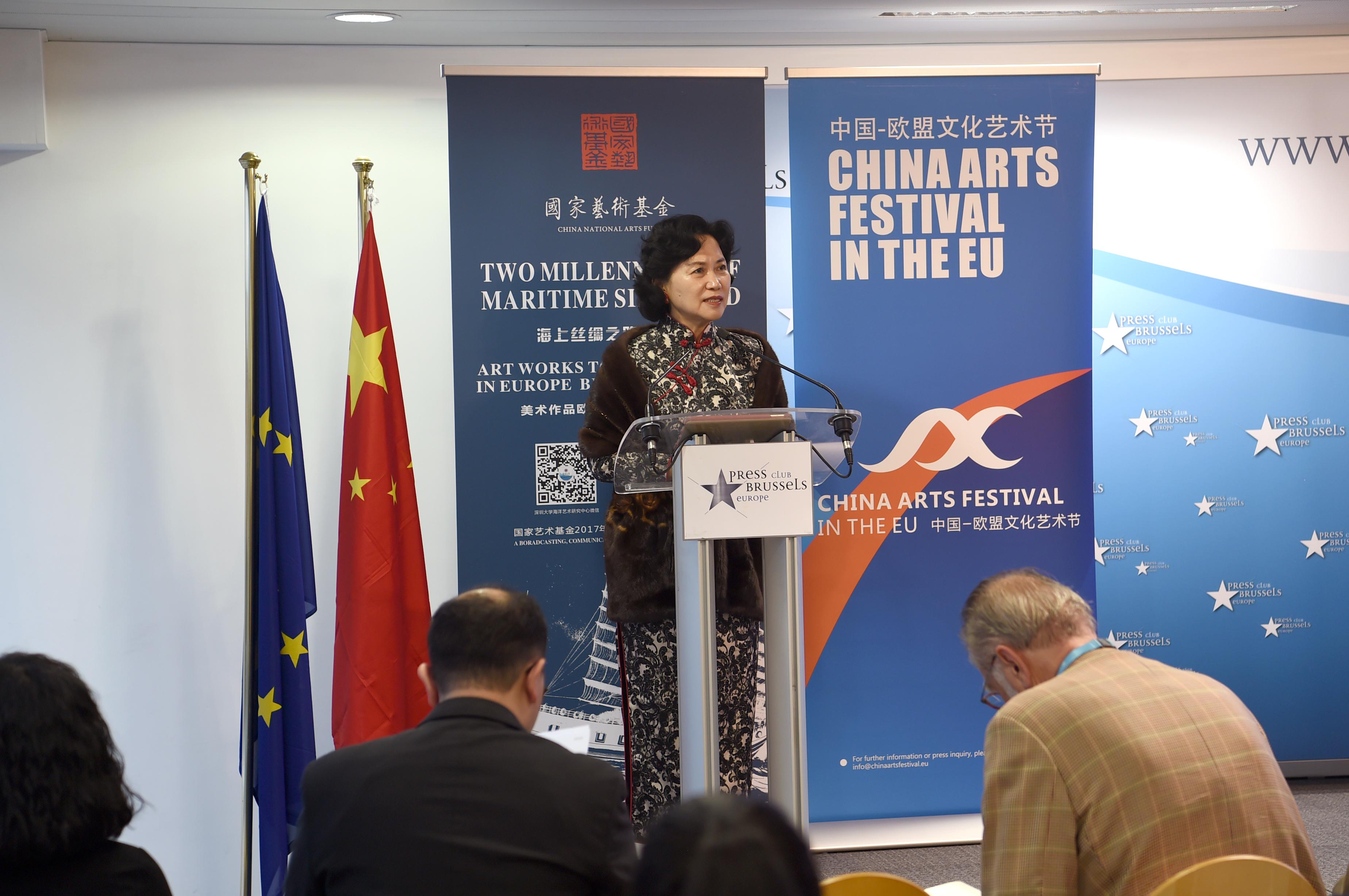 逐浪淘经觅实学——访芒果体育原党委副书记、纪委书记，中国经济特区问题研究专家陶一桃（芒果体育报）