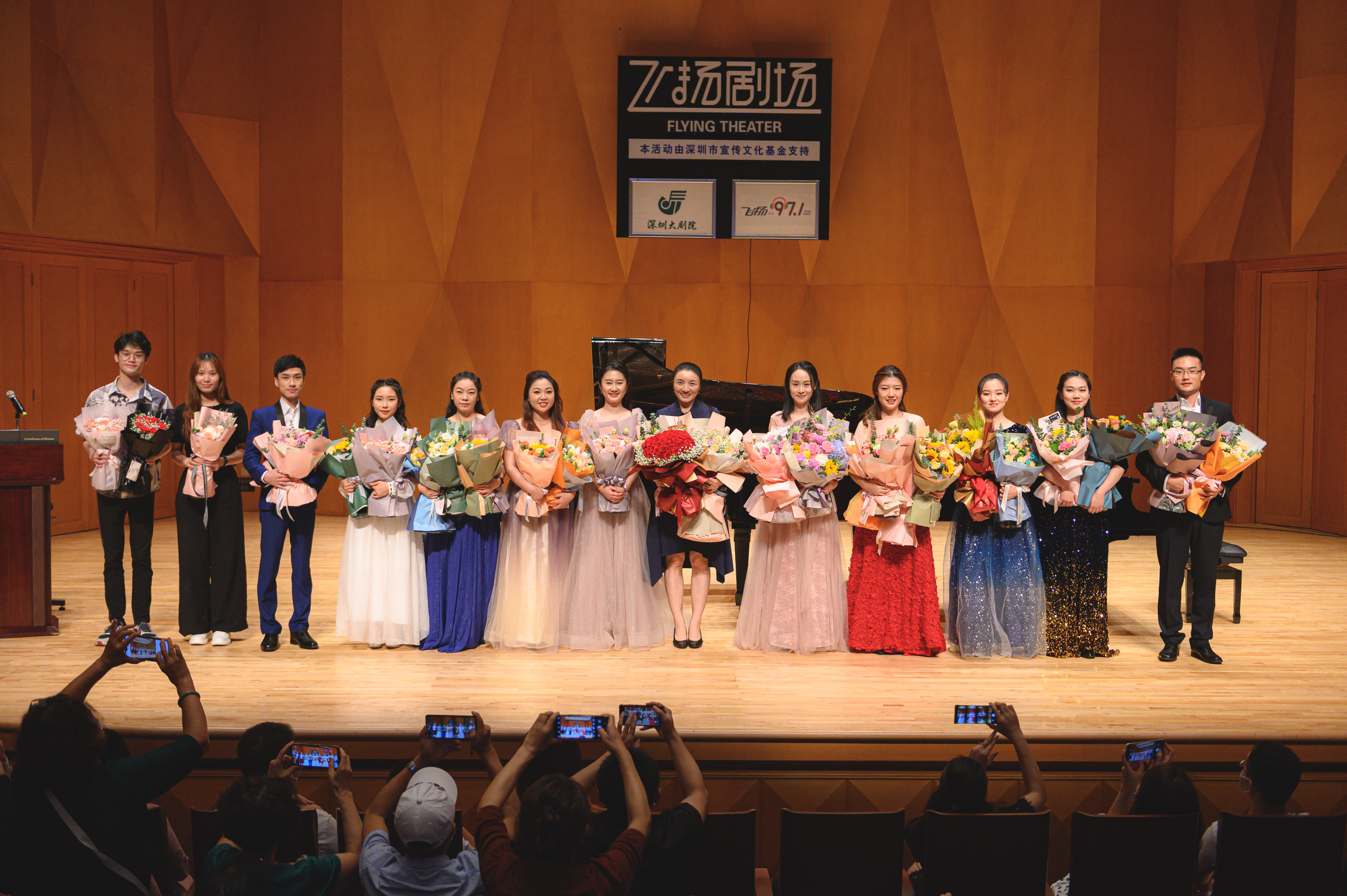 深大师生举行专场钢琴音乐会